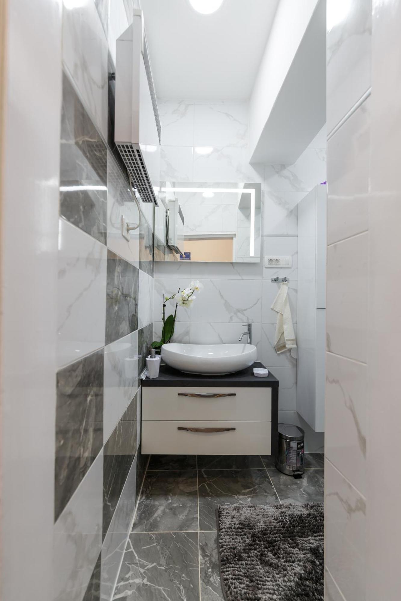 Apartman Royal Slavonski Brod Exterior foto