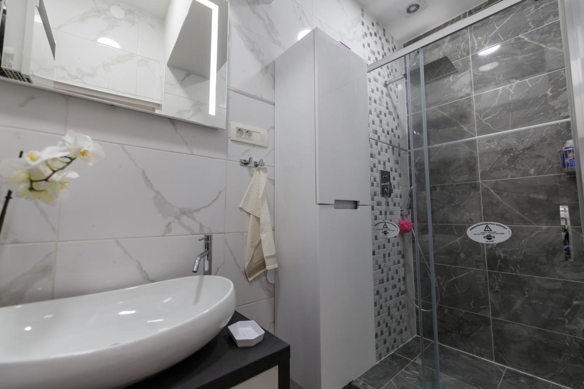 Apartman Royal Slavonski Brod Exterior foto